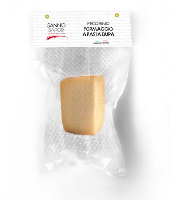Pecorino stagionato 2 mesi peso 700 gr.